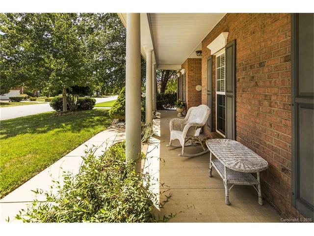 1507 Valhalla Dr, Denver, NC 28037 photo 2