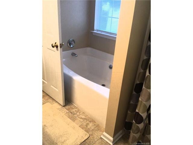 1621 Mackenzie Ln, Monroe, NC 28110 photo 10