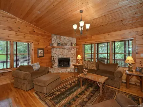 24 Thistle Rdg, Clyde, NC 28721 photo 5