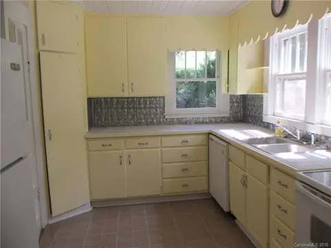143 Lyons Mountain Rd, Brevard, NC 28712 photo 2