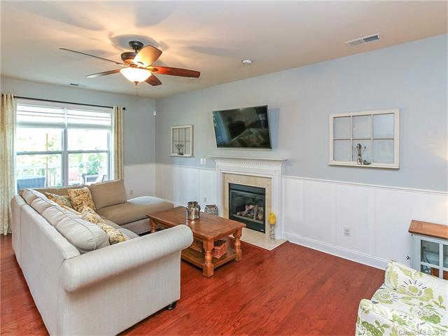 521 Daventry Ct, Clover, SC 29710 photo 5