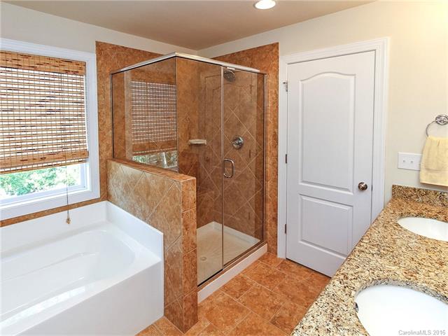 521 Daventry Ct, Clover, SC 29710 photo 14