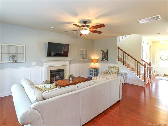 521 Daventry Ct, Clover, SC 29710 photo 6