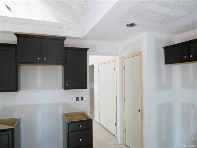6107 Chandler Rd, Clover, SC 29710 photo 1
