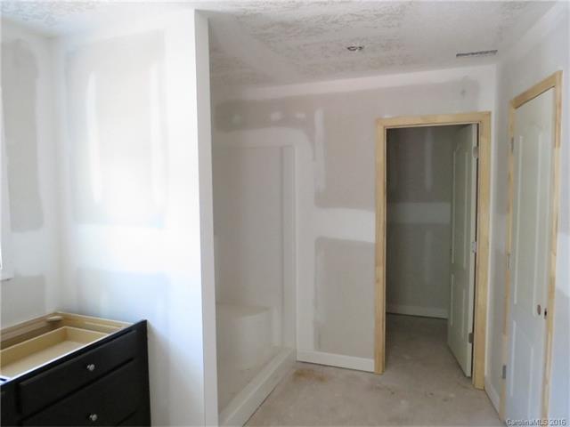 6107 Chandler Rd, Clover, SC 29710 photo 8