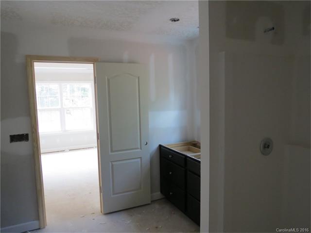 6107 Chandler Rd, Clover, SC 29710 photo 7