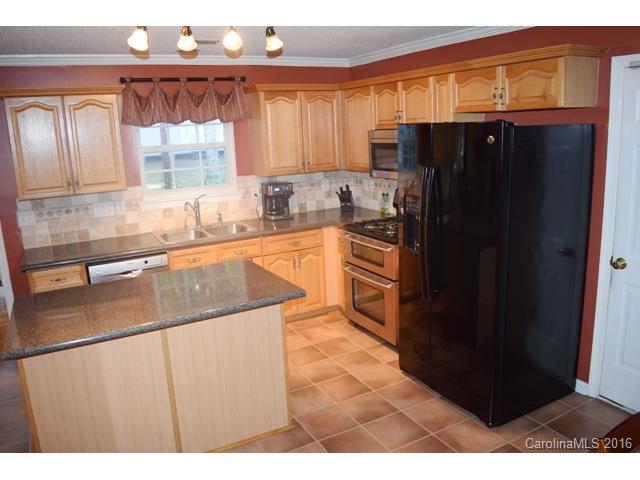 412 Saint George Rd, Fort Mill, SC 29708 photo 8