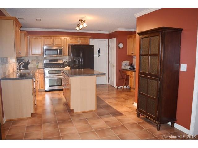 412 Saint George Rd, Fort Mill, SC 29708 photo 7
