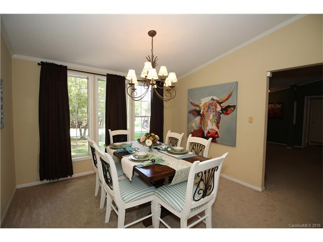 406 E 26th St, Kannapolis, NC 28083 photo 10