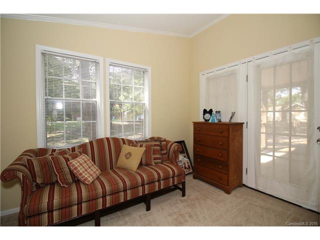 406 E 26th St, Kannapolis, NC 28083 photo 12