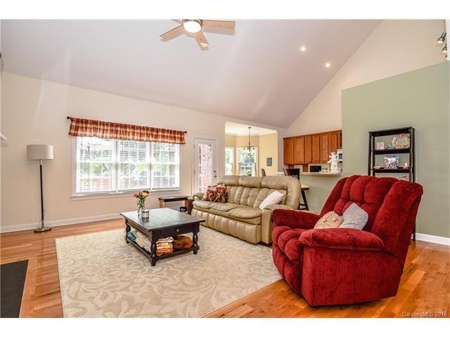7464 Pine Ridge Dr, Denver, NC 28037 photo 5