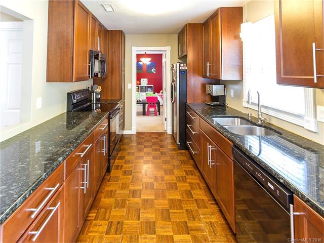 308 Epperstone Ln, Matthews, NC 28105 photo 5