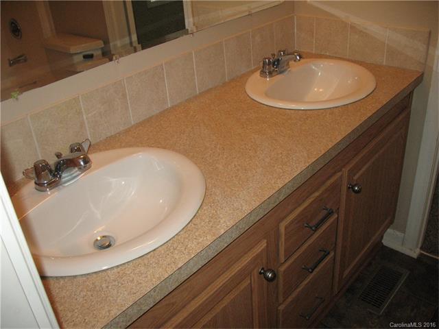 1890 Redmon Rd, Marshall, NC 28753 photo 12