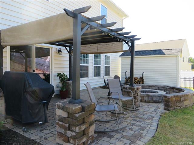 2029 Topaz Plz, Davidson, NC 28036 photo 2