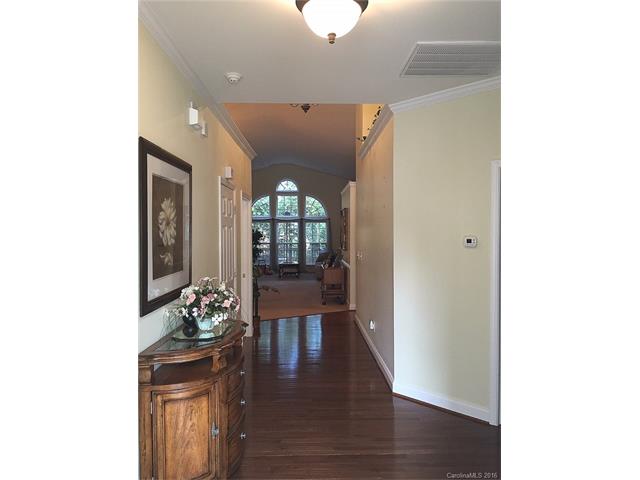 826 Platinum Dr, Fort Mill, SC 29708 photo 2