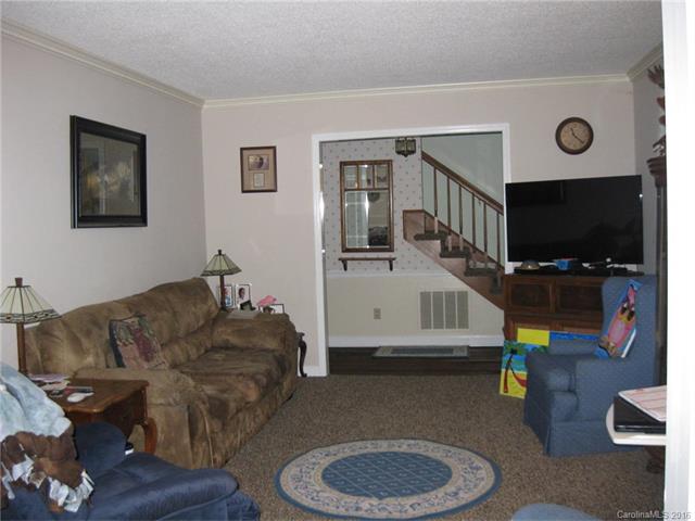 14101 Hackamore Dr, Matthews, NC 28105 photo 3