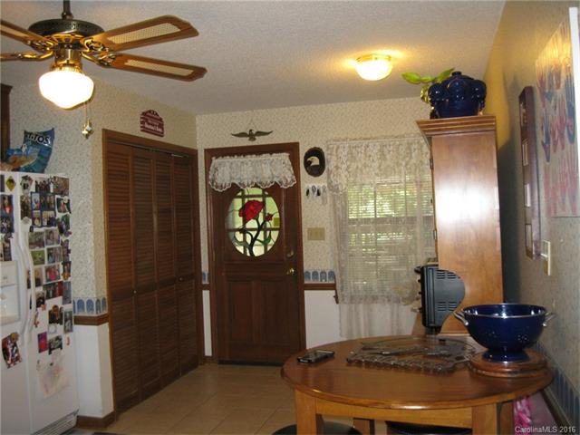 14101 Hackamore Dr, Matthews, NC 28105 photo 5