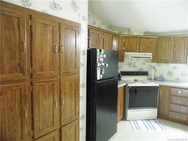 2484 Cimarron Cir, Midland, NC 28107 photo 12