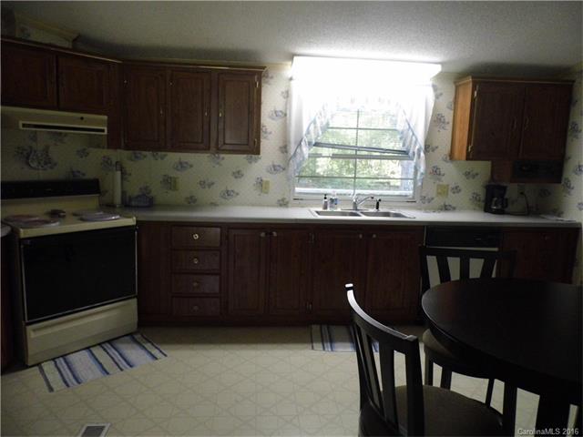 2484 Cimarron Cir, Midland, NC 28107 photo 11