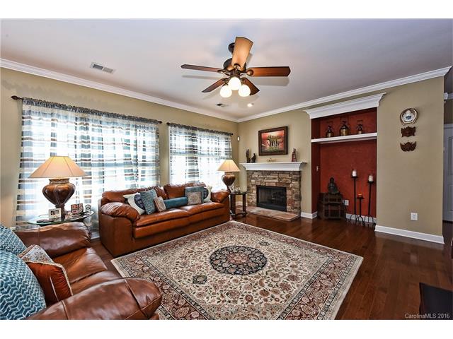 10107 Falling Leaf Dr, Concord, NC 28027 photo 7