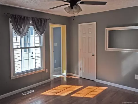 17 Fox Run Dr, Fairview, NC 28730 photo 12