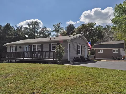 17 Fox Run Dr, Fairview, NC 28730 photo 1