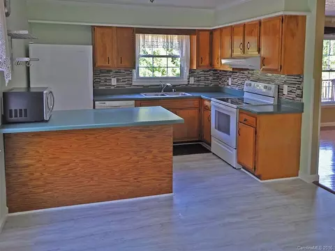 17 Fox Run Dr, Fairview, NC 28730 photo 10