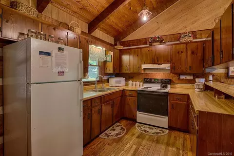125 Orchard Ln, Sylva, NC 28779 photo 10