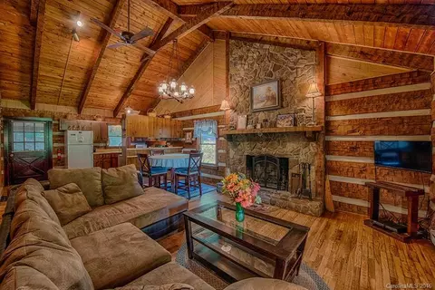 125 Orchard Ln, Sylva, NC 28779 photo 5