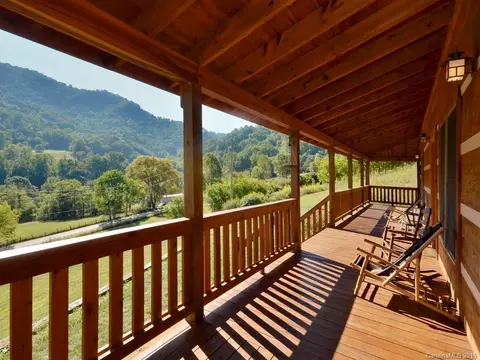 65 Blazing Star Ln, Clyde, NC 28721 photo 22