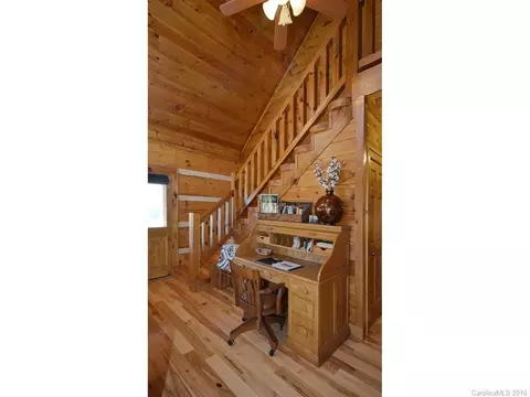 65 Blazing Star Ln, Clyde, NC 28721 photo 2