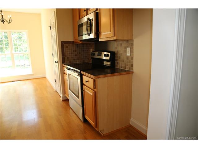 1908 Kings Pointe Dr, Monroe, NC 28112 photo 3