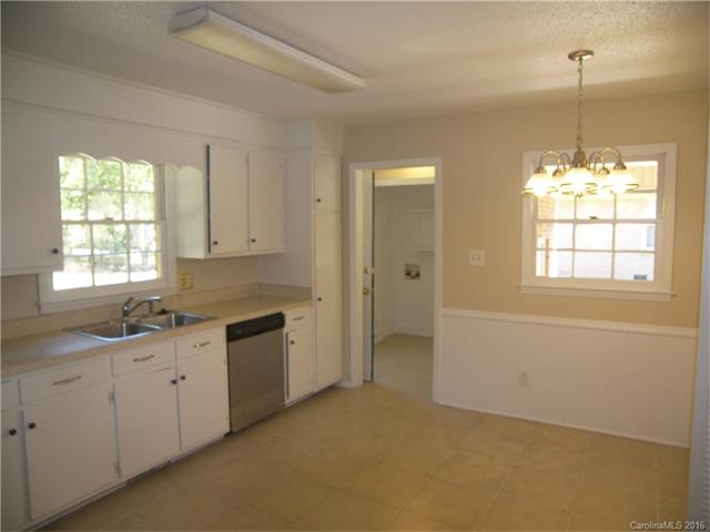 405 Brookgreen Dr, Monroe, NC 28112 photo 6