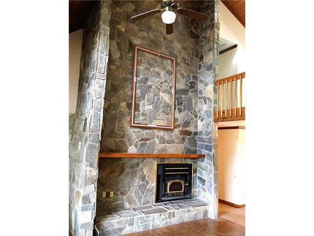1291 Dula Rd, Spruce Pine, NC 28777 photo 2