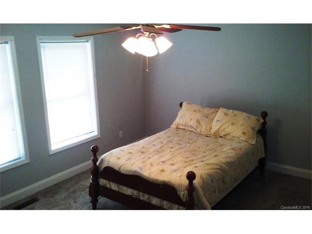 502 Pineview Dr, Spencer, NC 28159 photo 5
