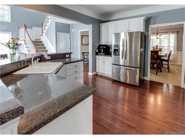9814 Willow Leaf Ln, Cornelius, NC 28031 photo 8