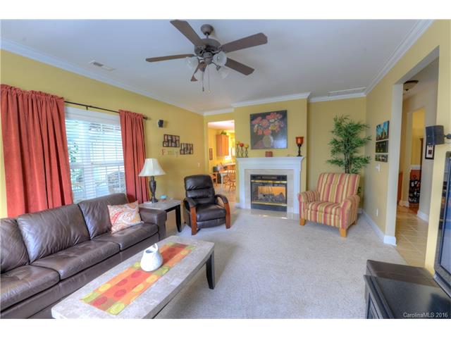 9619 Willow Leaf Ln, Cornelius, NC 28031 photo 4