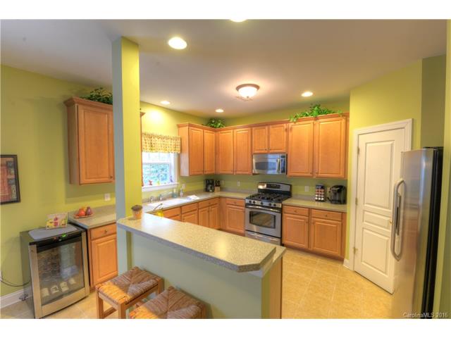9619 Willow Leaf Ln, Cornelius, NC 28031 photo 2