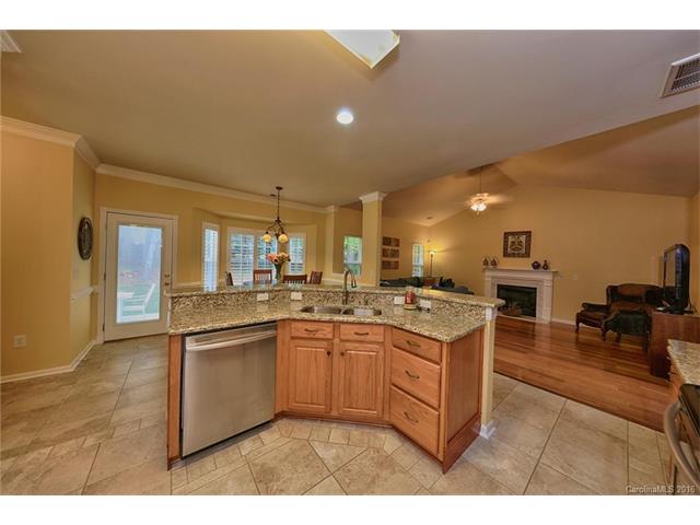 428 Glencrest Dr, Stanley, NC 28164 photo 9