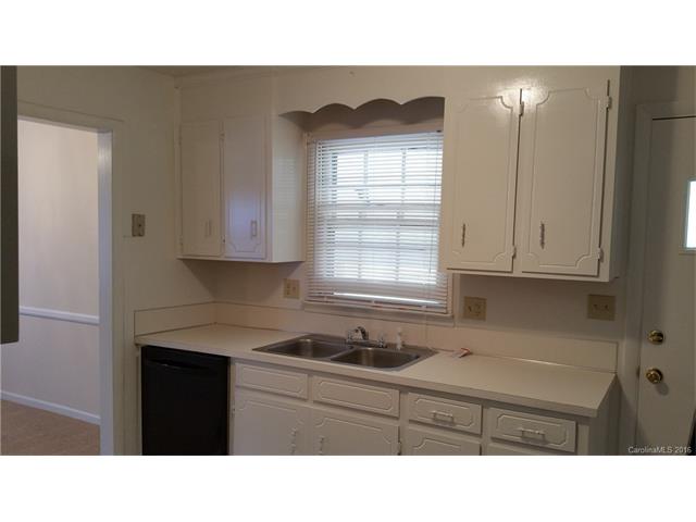 2425 Lynn Dr, Concord, NC 28025 photo 10