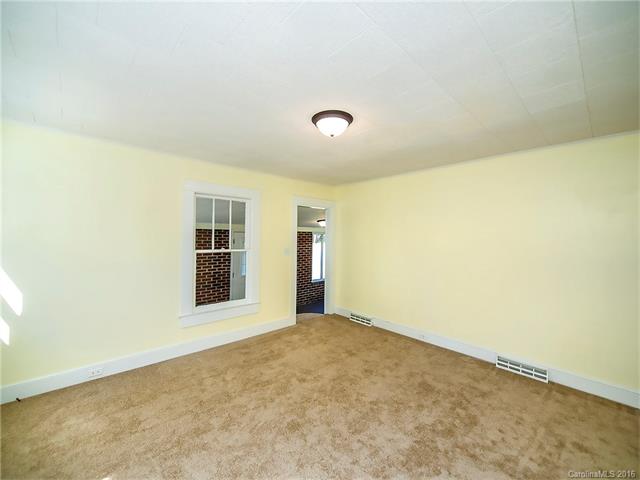 982 E 13th St, Kannapolis, NC 28083 photo 3