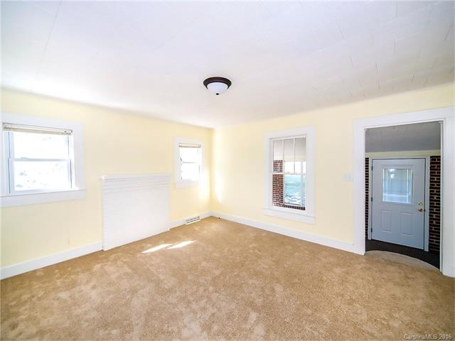 982 E 13th St, Kannapolis, NC 28083 photo 4
