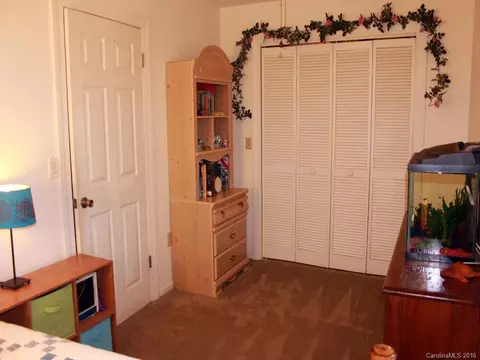 185 Loop Rd, Clyde, NC 28721 photo 14