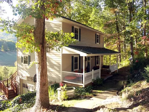 185 Loop Rd, Clyde, NC 28721 photo 1