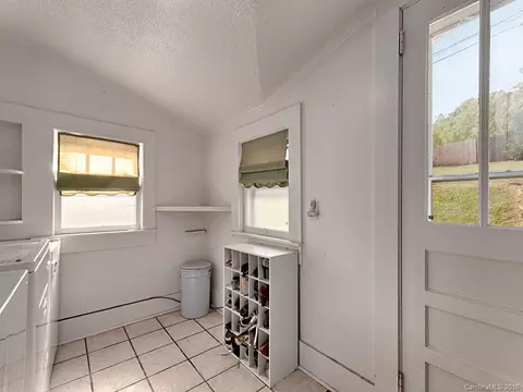 12 Thomson Ave, Canton, NC 28716 photo 10