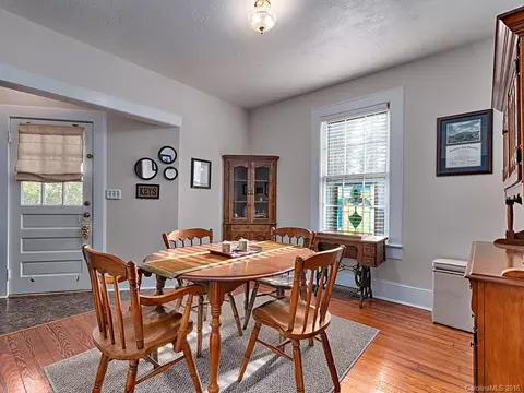 12 Thomson Ave, Canton, NC 28716 photo 4