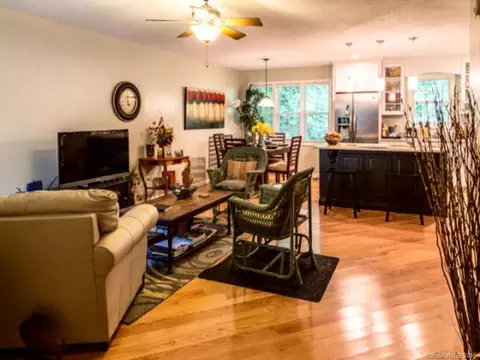87 Ripple Run, Sylva, NC 28779 photo 2