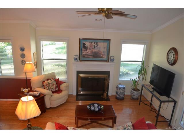 7603 Woods Ln #51, Cornelius, NC 28031 photo 2