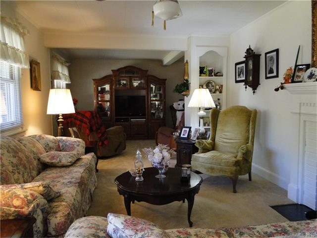 21018 Pine St, Cornelius, NC 28031 photo 2