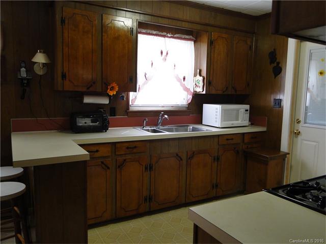 21018 Pine St, Cornelius, NC 28031 photo 11